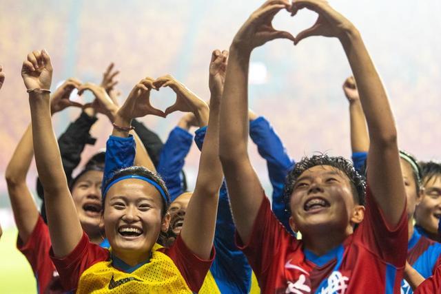 中超第20轮回顾：蓉城再平 国海港德比战胜利